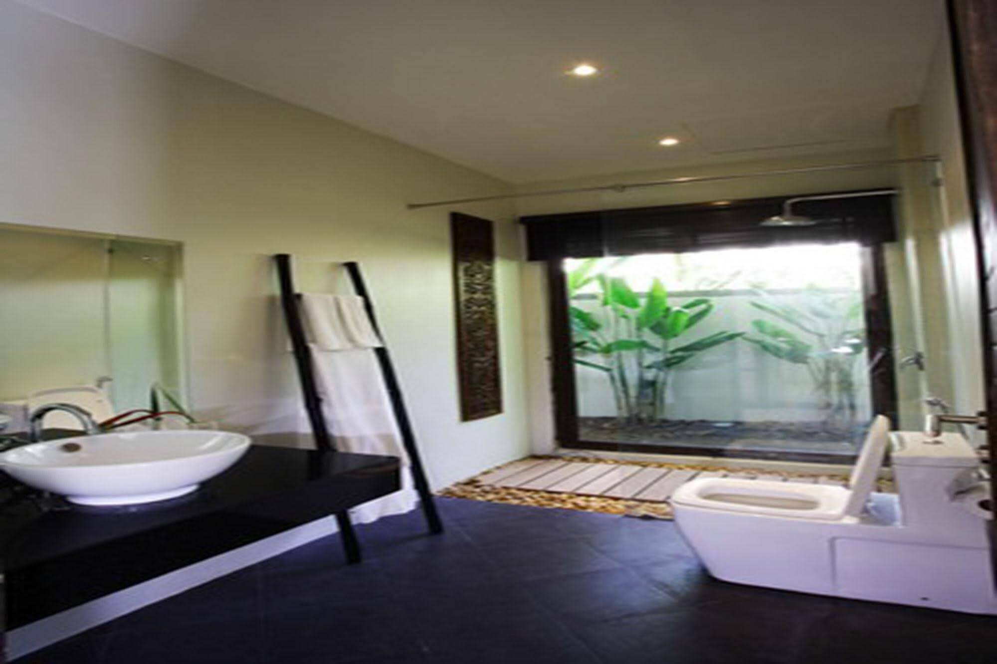 Rawai Villa Lombok By Holiplanet מראה חיצוני תמונה
